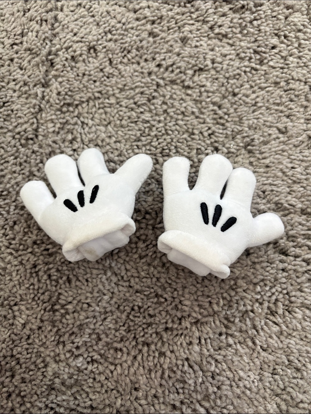 Disneyland Mickey Glove DIY headband